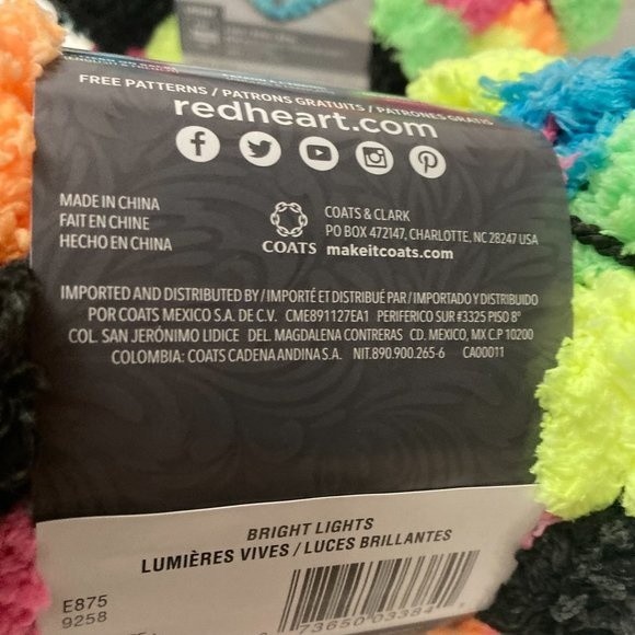 Red Heart Pomp A Doodle Jumbo Yarn Bright Lights Neon Black Pom Pom - Picture 8 of 13